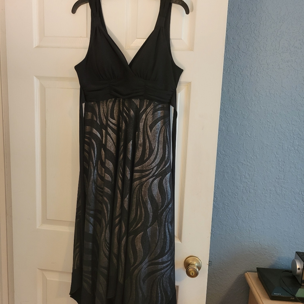 Women's Studio Y Dress Size Medium Black & Gold Handkerchief Hem Dress Y2K